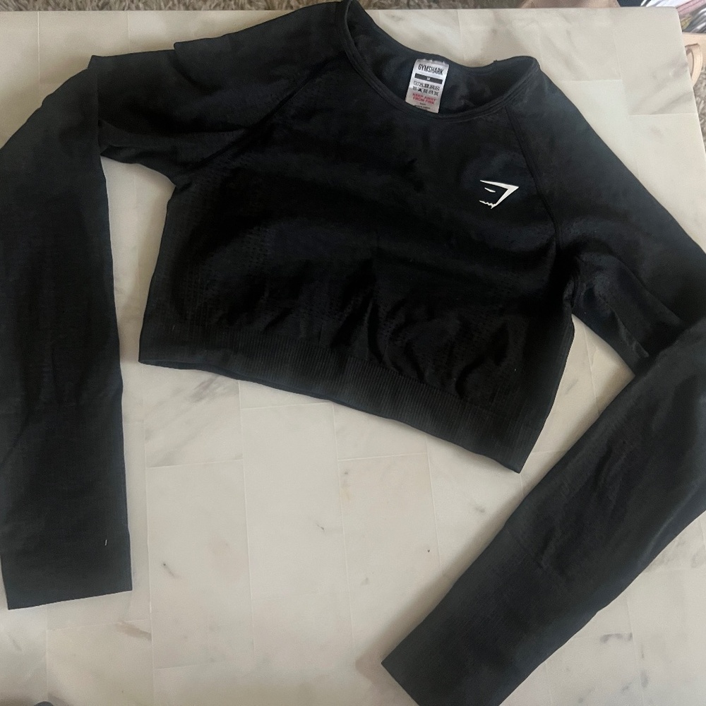 Gymshark Black Long Sleeve Crop Top